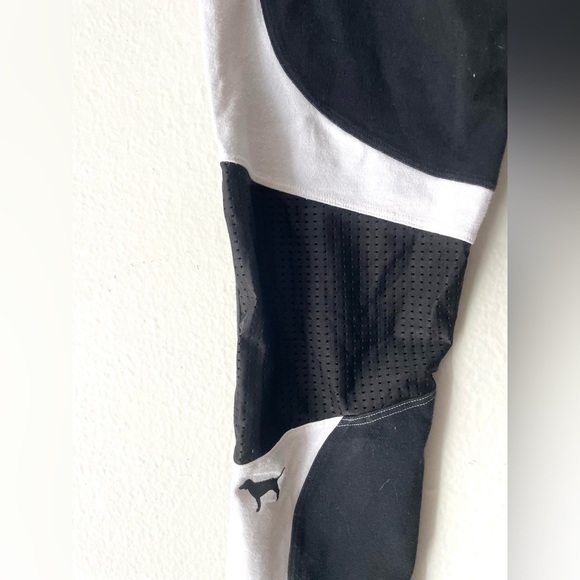 Victoria’s Secret PINK‎ Black White Silver Logo Dog Flat Yoga Leggings Size M - Picture 6 of 8